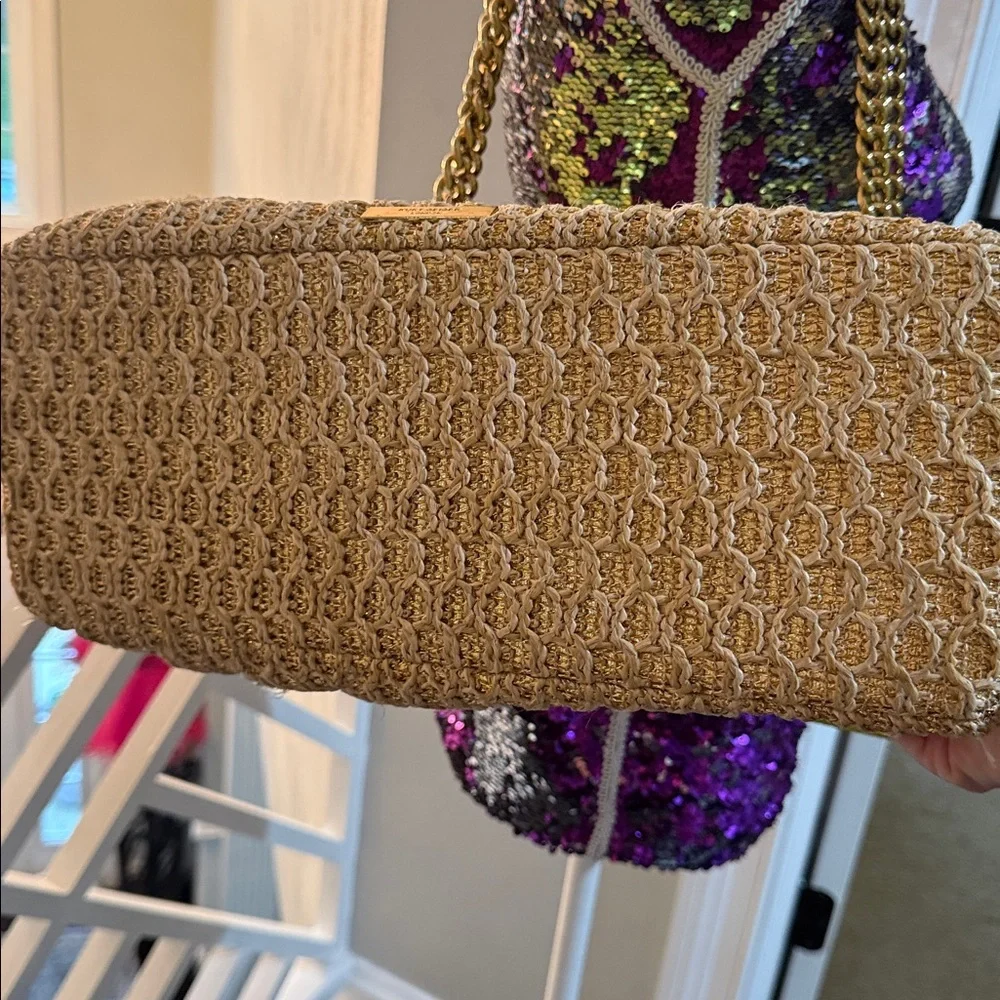 Kurt Geiger xl purse used last summer repainted some spots that were worn. - Picture 4 of 9
